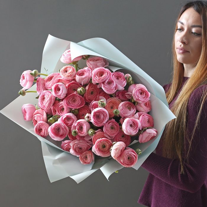 Розовые ранункулюсы 51шт. ― Мята