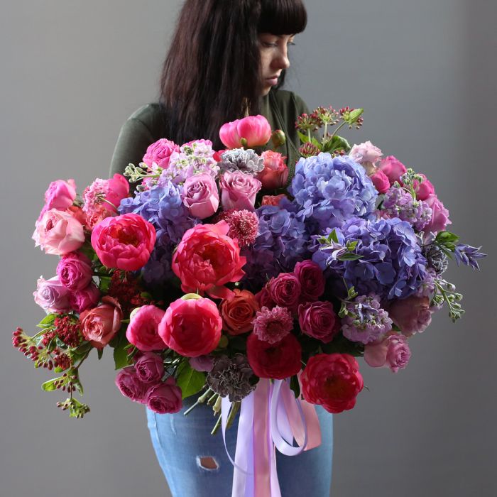 Огромный букет в контрастных тонах ― Мята